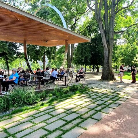 pavillion café 'parq' at moravské námēstí in Brno, Czech