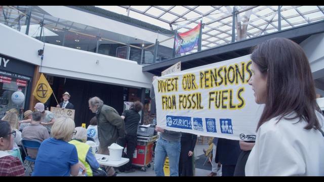 Divest our pensions from fossil fuels