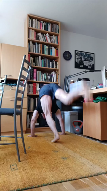Yup, that's me two hours ago doing handstand push-ups.