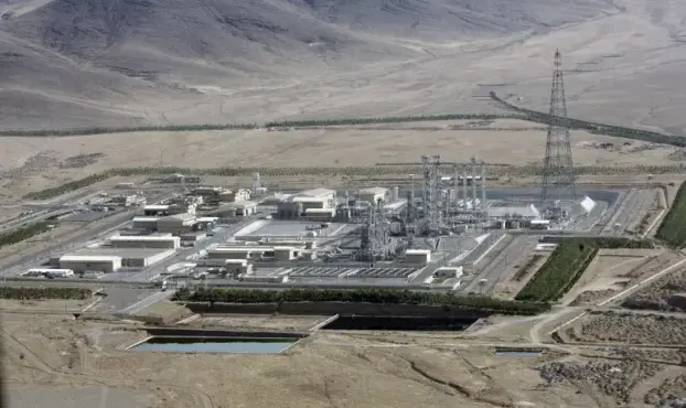 A view of the Arak heavy-water reactor in 2006 [File: Handout/ISNA via Reuters]