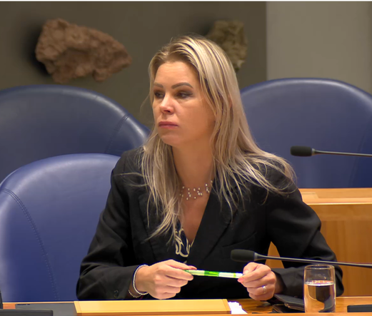 fenke wiersma in vak K tijdens het debat over stikstof