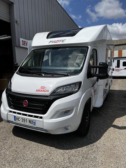 Wohnmobil Pilote 650 von vorne