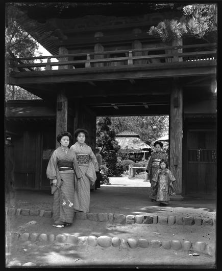 Japanese Tea Garden with people standing at front gate