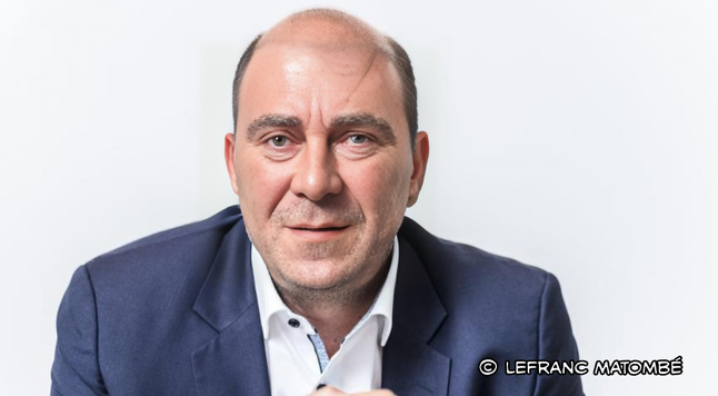 Mathieu Michel avec le visage de Denis Ducarme 