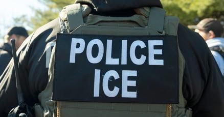 Purported Immigration and Customs Enforcement official in tactical armour and uniform.  ICE has reportedly begun seizing individuals in Brazoria County, TX, suspected of being undocumented migrants.  Local agencies have denied any involvement, with no corroborating evidence.