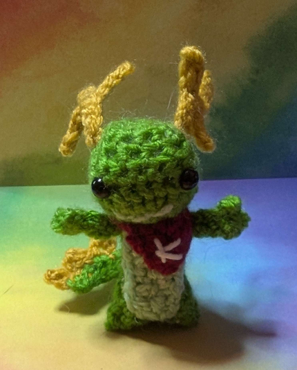front view of Konqi tiny crochet