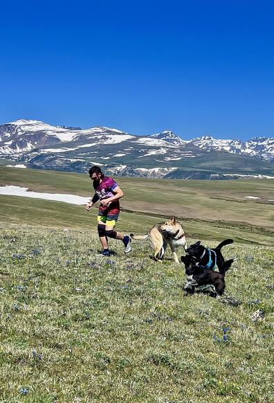 John does a lot of mountain distance running. He stashed his car at bottom last nite, so we could do a thru hike. Then drove me back to mine when we finished. 3100m here. 