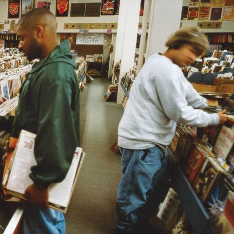 Pochette du disque Endtroducing par DJ Shadow.