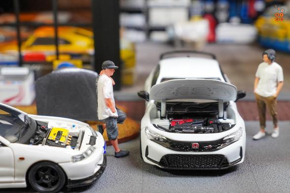 Honda Integra DC2 and Honda Civic Type R (FL5), Spoon Sports Livery on White in 1:64 scale with 1:64 figures on AREA 164