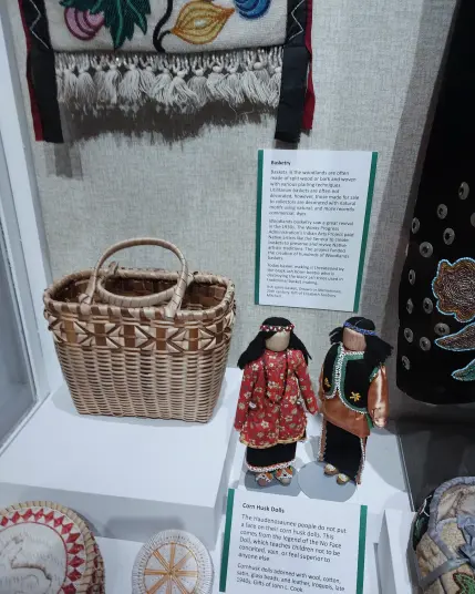 Corn Husk Dolls The #Haudenosaunee people do not put a face on their corn husk dolis. This comes from the legend of the No Face Doll, which teaches children not to be