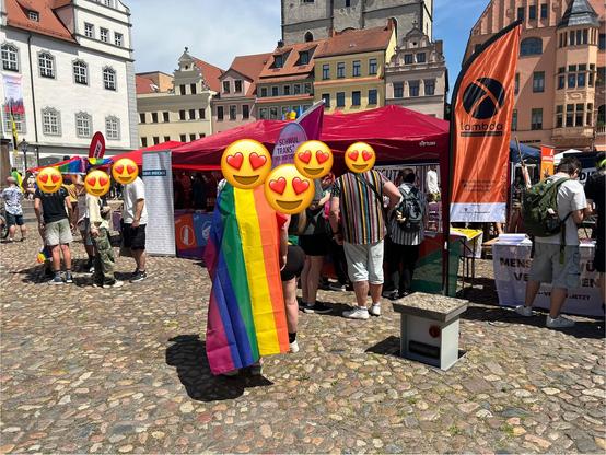 Einige Infostände auf dem Marktplatz Wittenberg.
