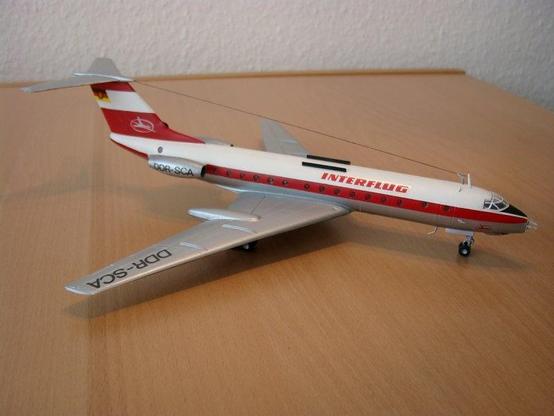 Mastermodell Interflug Tu-134 1/100 scale model.
