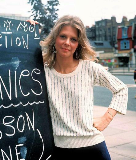 June, 1976: Lindsay Wagner visiting the UK to promote The Bionic Woman.