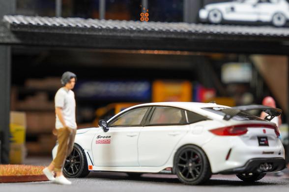 A Honda Civic Type R (FL5), Spoon Sports livery on white in 1:64 scale with 1:64 figure on AREA 164