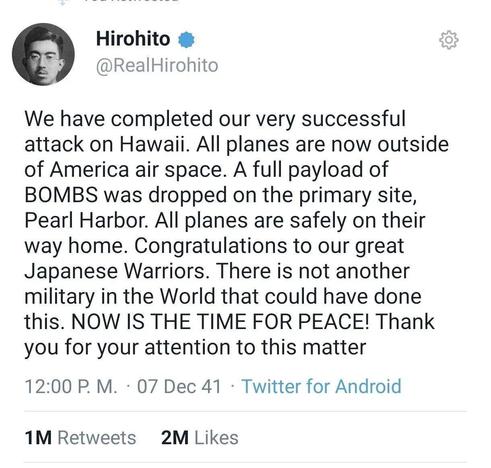 Tuit de una cuenta llamada @RealHirohito anunciando el ataque japonés a Pearl Harbor en 1941 con exactamente las mismas palabras y metáforas que Trump usa para el ataque a Irán.