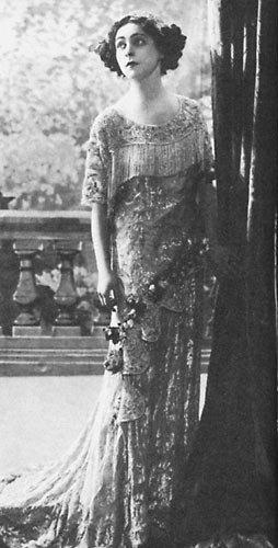 Black and white photograph of Alla Nazimova.