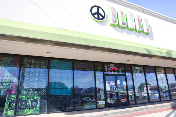 Exterior of Retro Revolution Smoke Shop, on Tuesday, Nov. 26, 2024, in Dallas. (Shafkat Anowar / Staff Photographer)
