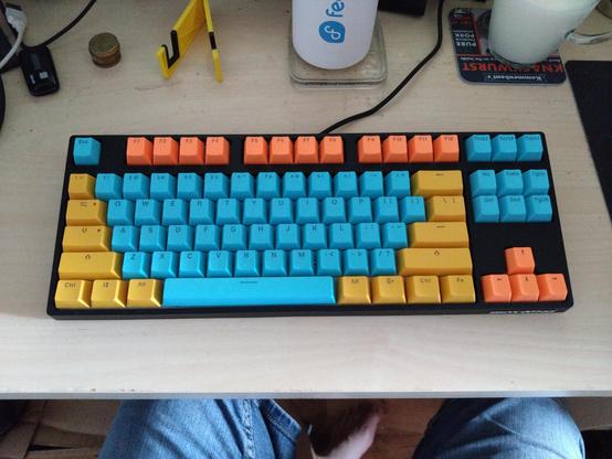 Mechanical keyboard by customklavesnice.cz (fully assembled) 