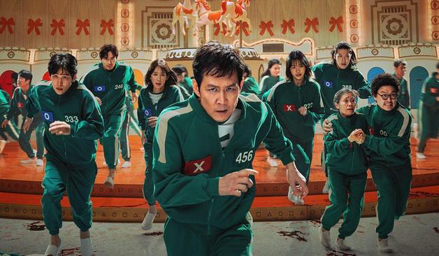 We've ranked the Top 10 Netflix Series to Watch in 2025 — from fresh thrillers to returning fan favorites. 