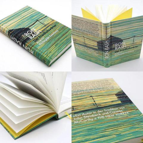 Das Bild zeigt das Buch „Der Friedhofswärter“ von Ron Rash mit farbig gestreiftem Einband aus verschiedenen Perspektiven, darunter Nahaufnahmen des Covers und geöffnete Seiten mit gelbem Vorsatzpapier. 
