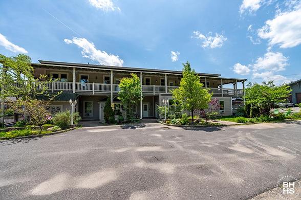 BACK ON THE MARKET!
DOWNHILL 1 CONDO IN LAKE PLACID
Exterior