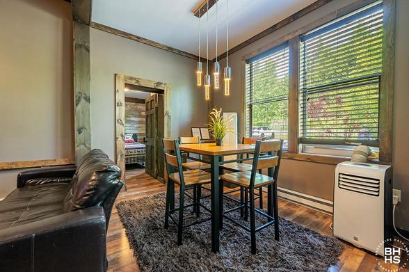 BACK ON THE MARKET!
DOWNHILL 1 CONDO IN LAKE PLACID
Dining Room