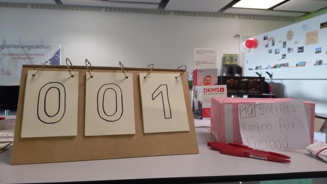 Box für die Verlosung bon 10 Freikarten