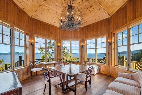 PRICE IMPROVEMENT!
NEWLY BUILT HOME ON LAKE CHAMPLAIN
Dining Room