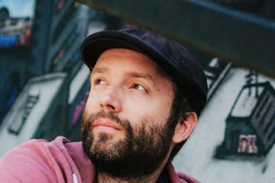 Literaturpreis für Marc-Uwe Kling
Marc-Uwe Kling erhält Kasseler Literaturpreis für grotesken Humor 2026 für sein Gesamtwerk- Preisverleihung am 7. März im Kasseler Rathaus. 
http://www.kabarett-news.de/News-vom-02.07.2025-marc-uwe-kling.html
