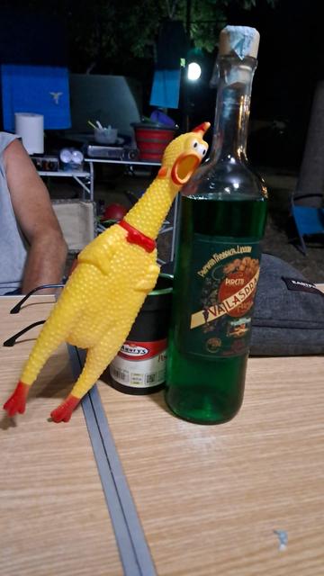 Aho, nun è digestivo... è 'na seduta spiritica in bottiglia!
Pollo c’ha parlato co’ Piretti in persona. #Vallaspra #Pollo