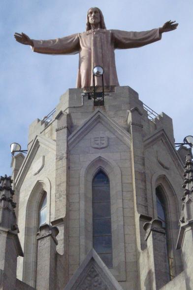 Statue of Jesus on the spire of Church of the Sacred heart. Barcelona, Spain, 

Nicolas Mouart, CC BY-SA 4.0