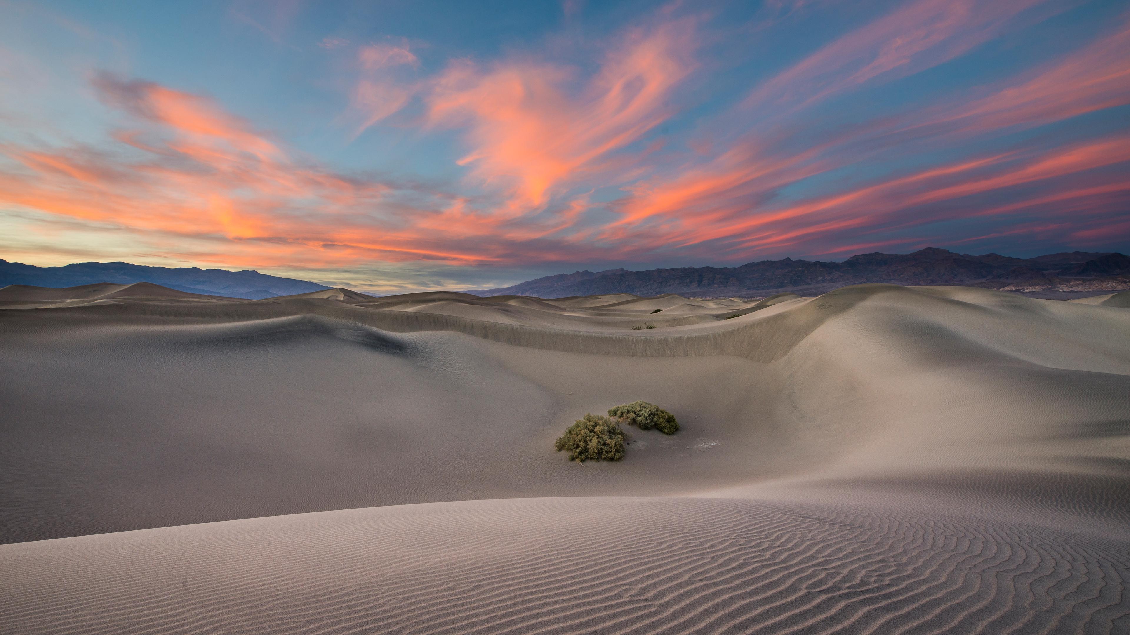 Mesquite Flat Sand Dunes in Death Valley National Park, California, United States Mesquite Flat Sand Dunes in Death Valley National Park, California, United States