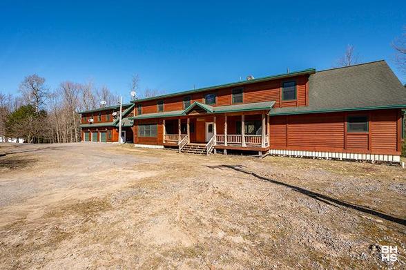 PRICE IMPROVEMENT!
EAST BROOK LODGE IN ST REGIS FALLS
Exterior