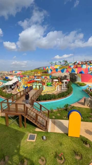 Sunrise Waterpark, Abuja, Nigeria
The season is about to end at this great water park, “a 55,000 m² island of wonders and thrills!” Make the most of the last few days!