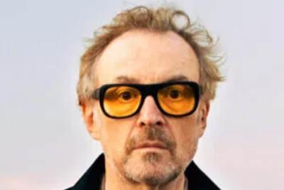 Josef Hader erhält Film-Preis
Josef Hader wird für seine Tragikomödie "Andrea lässt sich scheiden" mit dem Ernst-Lubitsch-Preis 2025 des Clubs der Filmjornalisten ausgezeichnet.
https://www.kabarett-news.de/News-vom-11.07.2025-josef-hader.html
Fotograf Lukas Beck 