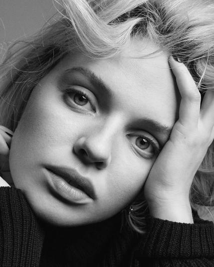 Odessa Young est une actrice à suivre!