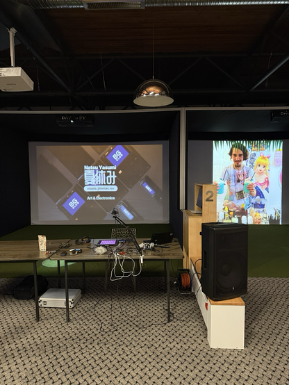 Photo of a Dirtywave M8 ready to perform from BG klub Liberec