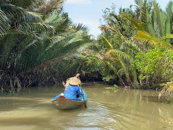 Vietnam, Cambodia and Laos Tour 8 Days
Ho Chi Minh → Mekong Delta → Siem Reap → Luang Prabang