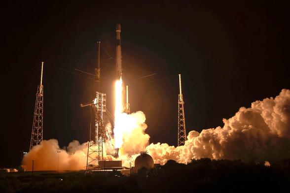 SpaceX Falcon 9 rocket lifts off with Amazon Project Kuiper satellites