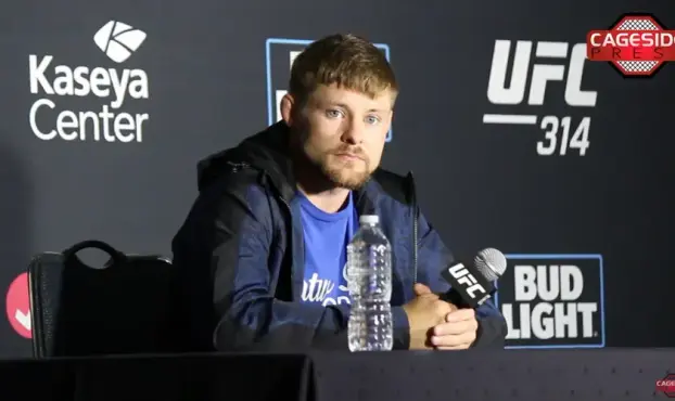 Lutador de UFC, Bryce Mitchell, fala sobre redenção em Cristo, arrependimento e a importância de seguir a Palavra de Deus, não o coração. Foto: Reprodução/YouTube/Cageside Press