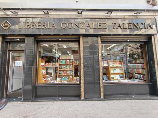 Fachada de la librería González Palencia, en Murcia