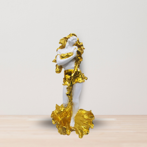 Golden Leaf lady showpiece