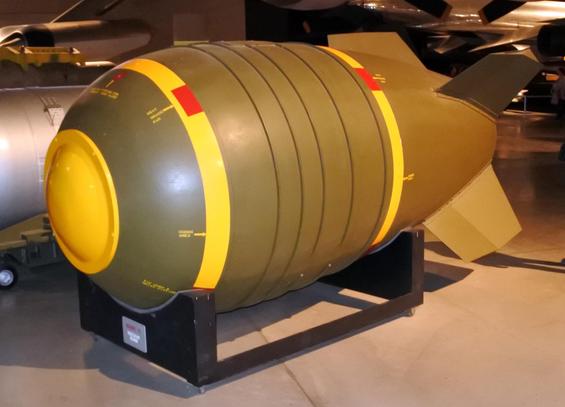 Atombombe Mark VI im Nationalmuseum der United States Air Force
Autor: Wilson44691, https://commons.wikimedia.org/wiki/User:Wilson44691
Lizenz: CC0