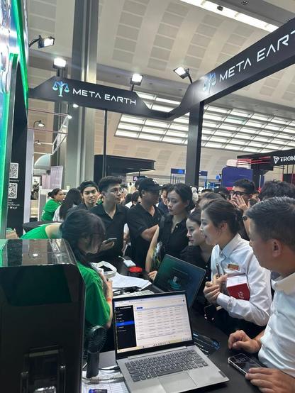 The energy at our booth is absolutely electric!

People are embracing their digital identities with #MEID and stepping into the future of #Web3. 

 From creating their unique digital selves to entering our exclusive #luckydraw, the vibes are NEXT LEVEL! 

 Can you feel the buzz?