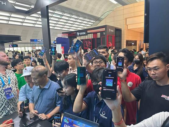 The energy at our booth is absolutely electric!

People are embracing their digital identities with #MEID and stepping into the future of #Web3. 

 From creating their unique digital selves to entering our exclusive #luckydraw, the vibes are NEXT LEVEL! 

 Can you feel the buzz?