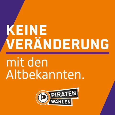Sharepic im Flyer- & Plakatlayout der PIRATEN Hilden zur Kommunalwahl 2025. Weißer Text auf orange farbendem Hintergrund. Überschrift "Keine Veränderung", hierunter eine lila farbende Trennlinie, hierunter der Erklärtext "mit den Altbekannten.". Hierunter das Logo der Piratenpartei Deutschland und daneben ein weißer Schriftzug auf schwarz-orange farbendem Hintergrund, übereinander "PIRATEN wählen"