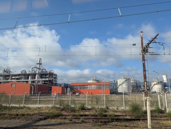 Industrie chimique à proximité d'Artix