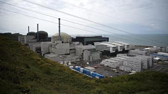 La centrale nucléaire de Flamanville (Manche), le 25 avril 2024.