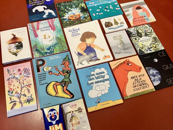 Couvertures de tous les livres dont j'ai parlé dans les chroniques "Grands Livres Pour Petites Personnes" de l'émission "Écoute, il y a un éléphant dans le jardin".