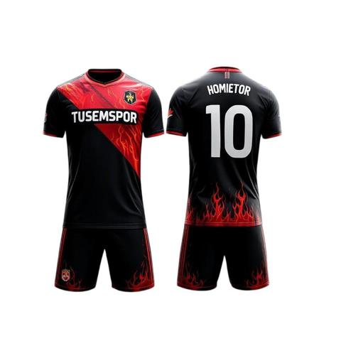 Final maçları, derbi karşılaşmaları ve iddialı turnuva maçları için idealdir. Kırmızı alev detayları, sahada adeta “ateşli” bir takım ruhu yansıtır.